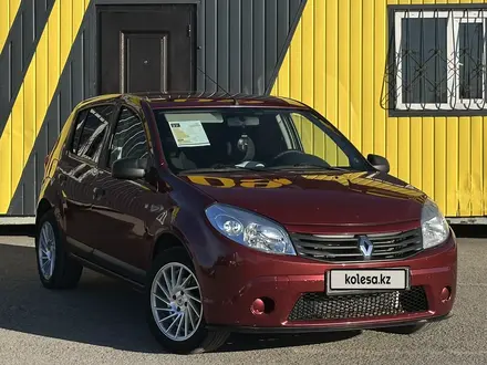 Renault Sandero 2011 года за 3 300 000 тг. в Караганда – фото 3