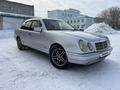 Mercedes-Benz E 230 1998 годаүшін2 850 000 тг. в Астана