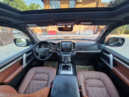 Toyota Land Cruiser 2018 года за 35 900 000 тг. в Астана – фото 9