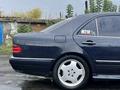 Mercedes-Benz E 320 1996 годаfor2 898 989 тг. в Караганда – фото 30