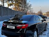 Toyota Camry 2014 годаүшін11 200 000 тг. в Астана – фото 2