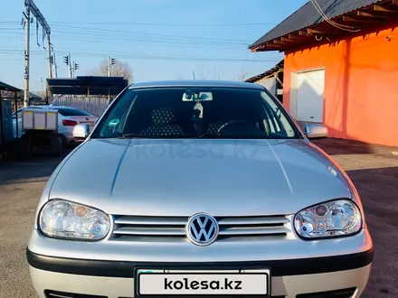 Volkswagen Golf 2001 годаүшін3 500 000 тг. в Алматы