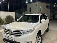 Toyota Highlander 2013 года за 11 500 000 тг. в Актау