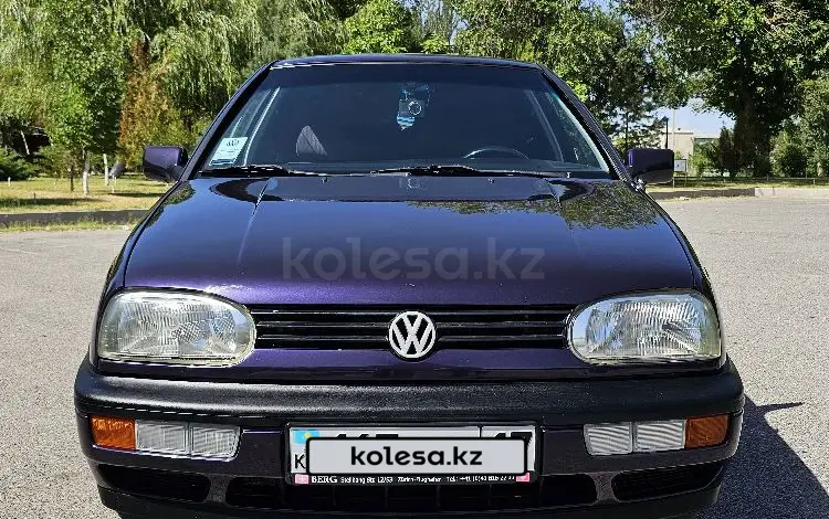 Volkswagen Golf 1995 года за 2 600 000 тг. в Шымкент