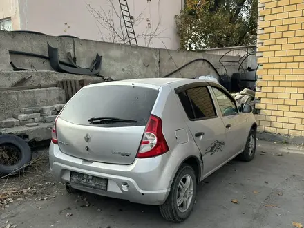 Renault Sandero 2013 года за 1 100 000 тг. в Семей