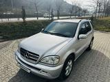 Mercedes-Benz ML 55 AMG 2002 года за 6 990 000 тг. в Алматы – фото 2