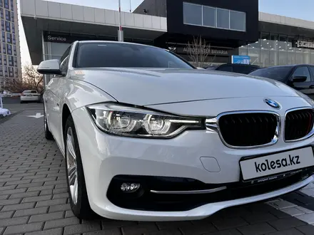 BMW 320 2017 года за 12 500 000 тг. в Алматы