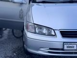 Toyota Camry 2000 года за 3 300 000 тг. в Ушарал – фото 3
