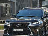 Lexus LX 570 2018 годаfor50 500 000 тг. в Астана