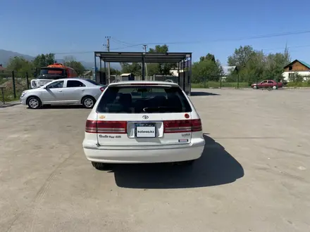 Toyota Mark II Qualis 1998 года за 3 600 000 тг. в Алматы – фото 4
