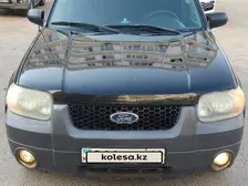 Ford Escape, 2004