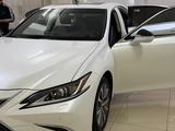 Lexus ES 250 2020 годаүшін20 000 000 тг. в Атырау – фото 2