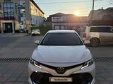 Toyota Camry 2019 года за 13 500 000 тг. в Кызылорда – фото 2