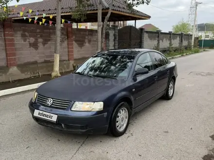 Volkswagen Passat 1998 года за 900 000 тг. в Алматы