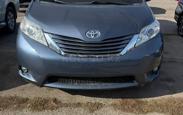 Toyota Sienna 2016 годаүшін11 000 000 тг. в Алматы