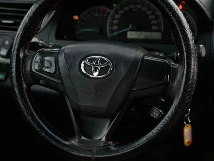 Toyota Camry 2017 года за 6 800 000 тг. в Актау – фото 16