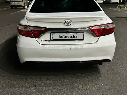 Toyota Camry 2017 года за 6 800 000 тг. в Актау – фото 27