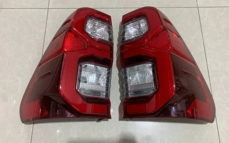 Фонарь задний Toyota Hilux 20 — (Б/У ОРИГИНАЛ)үшін10 000 тг. в Алматы