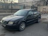 Volkswagen Jetta 2004 годаүшін1 200 000 тг. в Актау