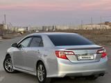 Toyota Camry 2012 года за 8 200 000 тг. в Актобе – фото 4