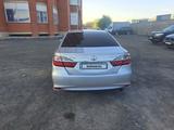 Toyota Camry 2014 года за 9 500 000 тг. в Павлодар – фото 2