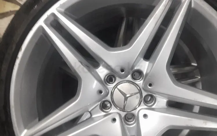 Диски комплект шинами за 350 000 тг. в Шымкент