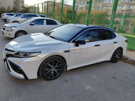 Toyota Camry 2023 года за 14 000 000 тг. в Актау – фото 3