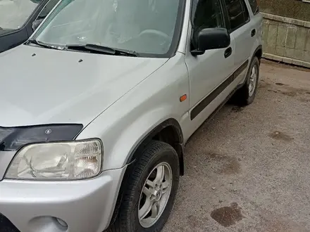 Honda CR-V 2001 года за 3 600 000 тг. в Астана – фото 2