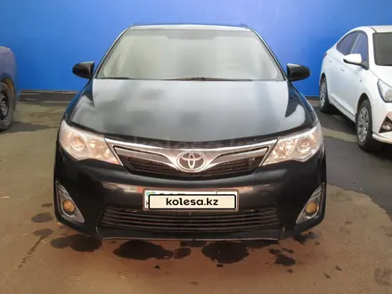 Toyota Camry 2012 года за 5 704 350 тг. в Актобе