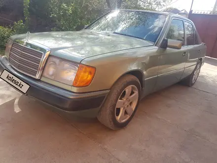 Mercedes-Benz E 230 1990 года за 1 800 000 тг. в Туркестан – фото 4