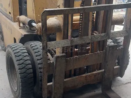 Komatsu  FD20 2000 года за 3 000 000 тг. в Алматы