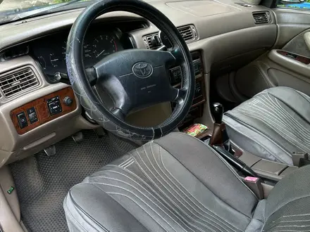 Toyota Camry 1996 года за 2 300 000 тг. в Усть-Каменогорск – фото 5