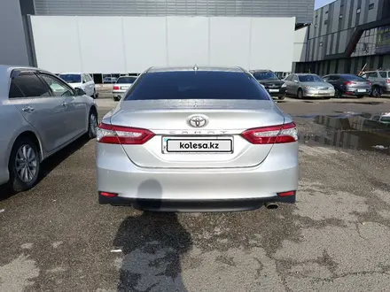 Toyota Camry 2020 года за 15 000 000 тг. в Талдыкорган – фото 2