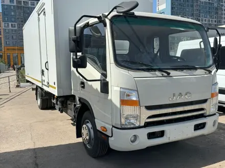 JAC  N90 2026 года за 23 000 000 тг. в Астана