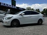 Hyundai Solaris 2013 года за 5 300 000 тг. в Алматы – фото 2