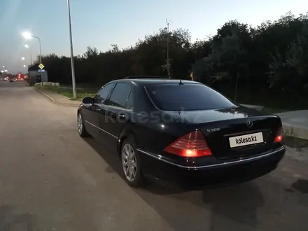 Mercedes-Benz S 500 2004 года за 4 600 000 тг. в Астана – фото 2