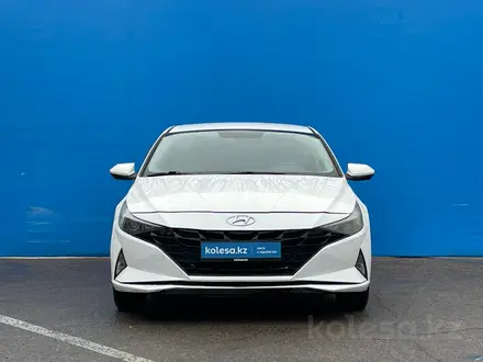 Hyundai Elantra 2022 года за 8 090 000 тг. в Алматы – фото 2