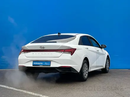 Hyundai Elantra 2022 года за 8 090 000 тг. в Алматы – фото 3