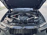 BMW X7 2025 года за 80 174 826 тг. в Атырау – фото 5