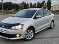 Volkswagen Polo 2015 годаүшін4 000 000 тг. в Актобе