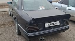 Mercedes-Benz E 300 1990 года за 1 650 000 тг. в Астана – фото 5