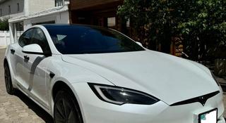 Tesla Model S 2022 года за 42 000 000 тг. в Астана