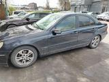 Mercedes-Benz C 180 2001 года за 2 200 000 тг. в Алматы