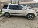 Honda CR-V 2001 года за 3 600 000 тг. в Тараз – фото 2