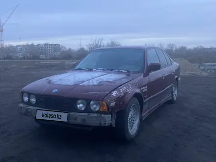 BMW 520 1990 года за 1 000 001 тг. в Караганда – фото 3