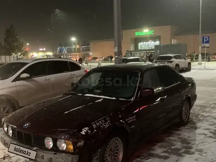 BMW 520 1990 года за 1 000 001 тг. в Караганда – фото 2