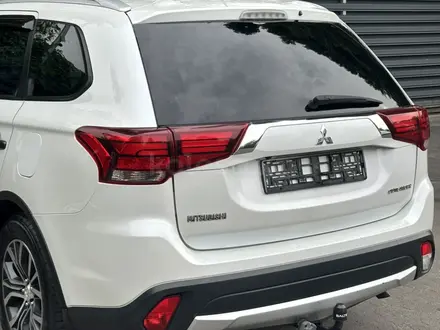 Mitsubishi Outlander 2015 года за 8 500 000 тг. в Алматы – фото 4