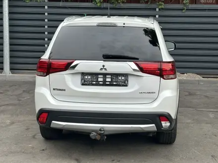 Mitsubishi Outlander 2015 года за 8 500 000 тг. в Алматы – фото 8