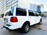 Lincoln Navigator 2004 годаүшін8 900 000 тг. в Астана – фото 5