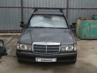 Mercedes-Benz 190